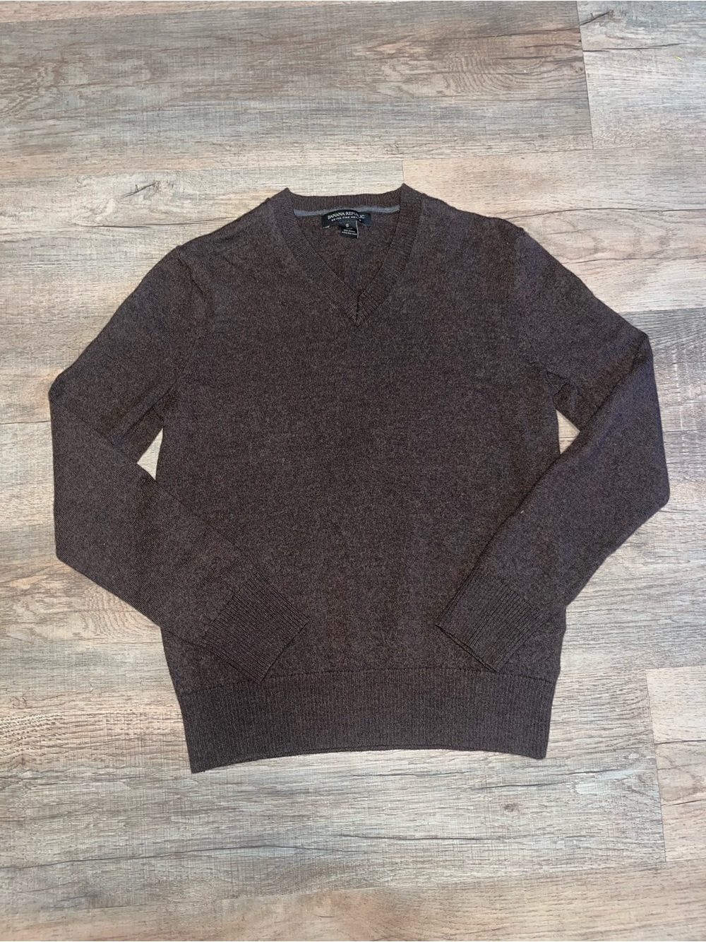 Banana Republic 100% Merino Wool Brown V-Neck Women’s Sweater
